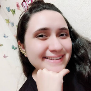 Meet your Posher, Lorena de la caridad